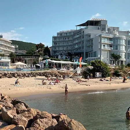 Apartment 250 M море *